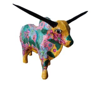 toro cebu (papel mache)